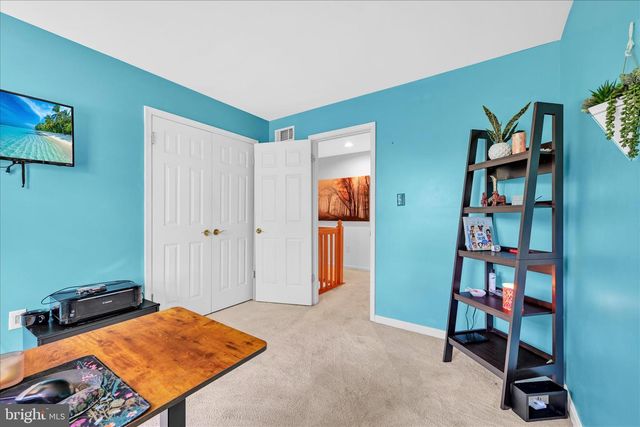 1602 CHURCHILL RD, Harrisburg, PA 17111