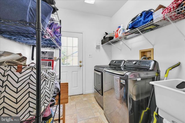 1602 CHURCHILL RD, Harrisburg, PA 17111