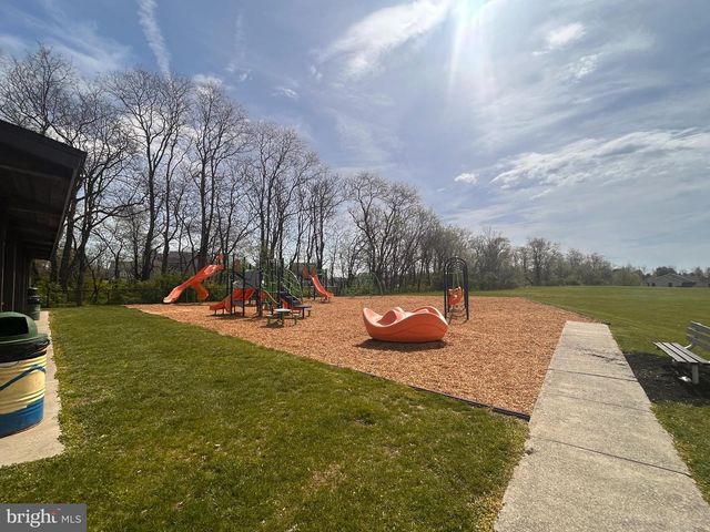 1602 CHURCHILL RD, Harrisburg, PA 17111
