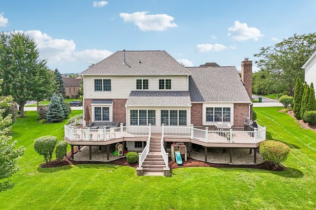 16 Eagle Ridge Drive, Hawthorn Woods, IL 60047