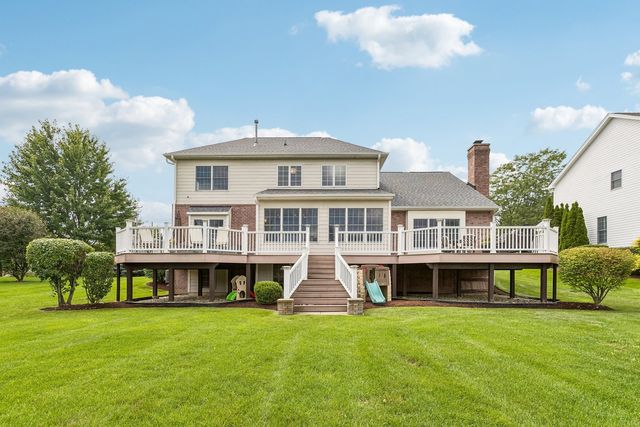 16 Eagle Ridge Drive, Hawthorn Woods, IL 60047