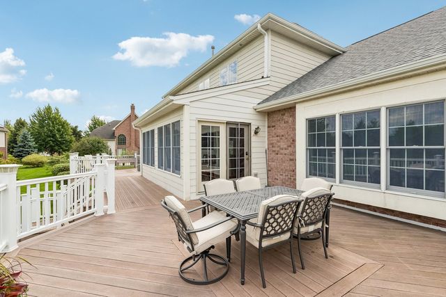 16 Eagle Ridge Drive, Hawthorn Woods, IL 60047