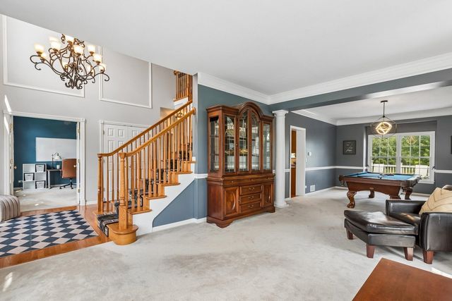 16 Eagle Ridge Drive, Hawthorn Woods, IL 60047