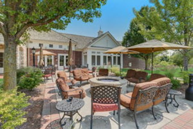 16 Eagle Ridge Drive, Hawthorn Woods, IL 60047