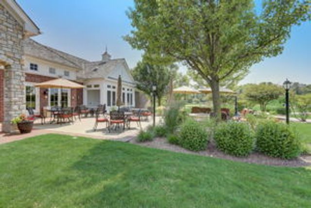 16 Eagle Ridge Drive, Hawthorn Woods, IL 60047