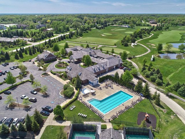 16 Eagle Ridge Drive, Hawthorn Woods, IL 60047