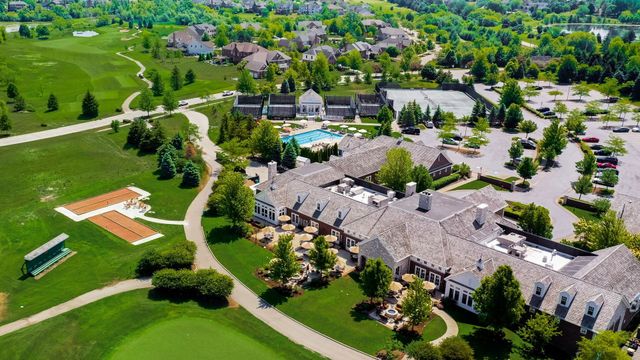 16 Eagle Ridge Drive, Hawthorn Woods, IL 60047