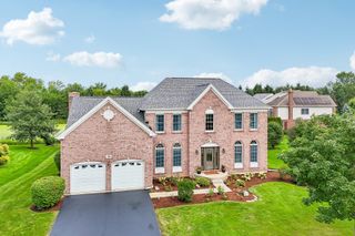 16 Eagle Ridge Drive, Hawthorn Woods, IL 60047