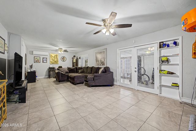 6736 W VERMONT Avenue, Glendale, AZ 85303