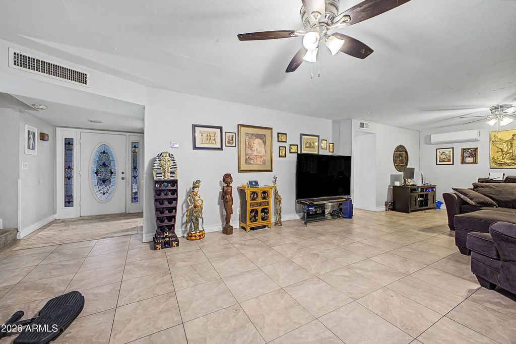 6736 W VERMONT Avenue, Glendale, AZ 85303 — photo 2