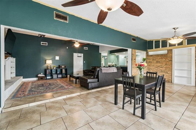 82 E Meadowlark Road, Lawton, OK 73507
