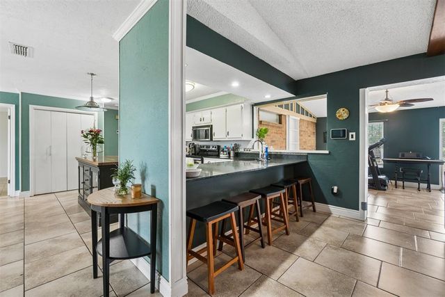 82 E Meadowlark Road, Lawton, OK 73507