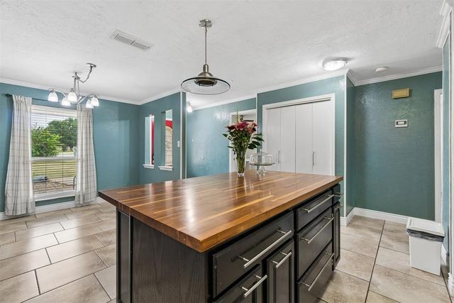 82 E Meadowlark Road, Lawton, OK 73507