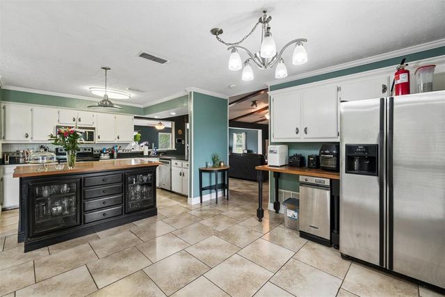 82 E Meadowlark Road, Lawton, OK 73507
