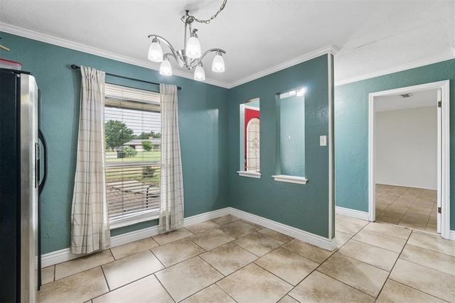 82 E Meadowlark Road, Lawton, OK 73507