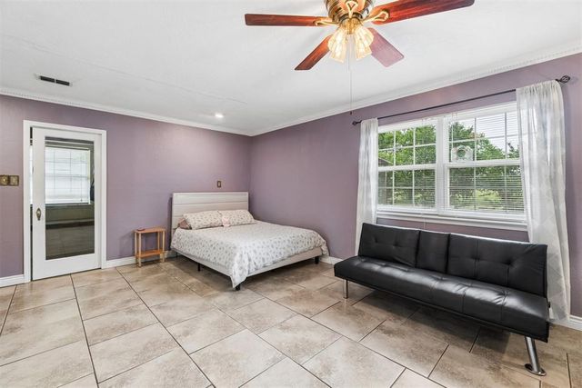 82 E Meadowlark Road, Lawton, OK 73507