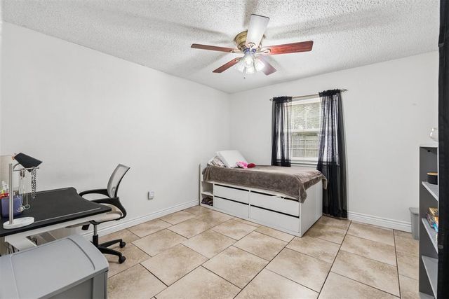 82 E Meadowlark Road, Lawton, OK 73507