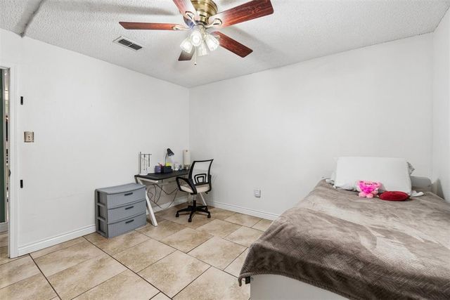 82 E Meadowlark Road, Lawton, OK 73507