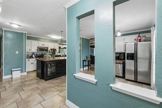 82 E Meadowlark Road, Lawton, OK 73507