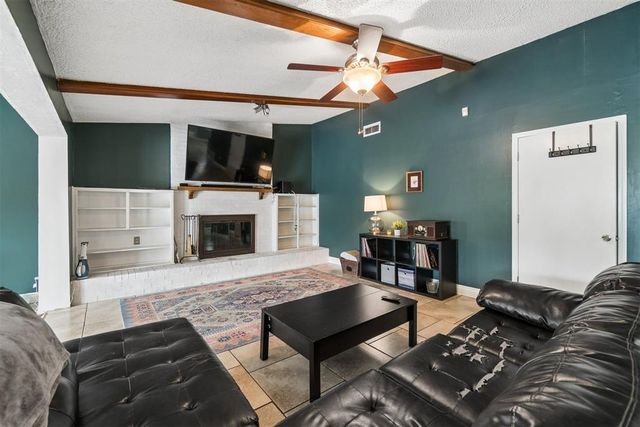 82 E Meadowlark Road, Lawton, OK 73507
