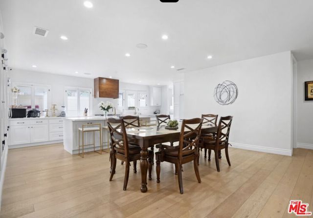 140 S Gardner Street, Los Angeles, CA 90036