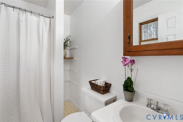 12310 Spring Run Dr, Amelia Courthouse, VA 23002