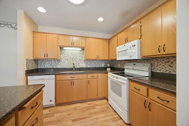 307 Circle View Drive, Dassel, MN 55325