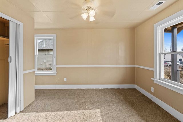 917 E Longfellow Ave, Spokane, WA 99208