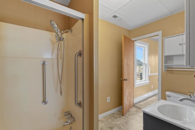 917 E Longfellow Ave, Spokane, WA 99208