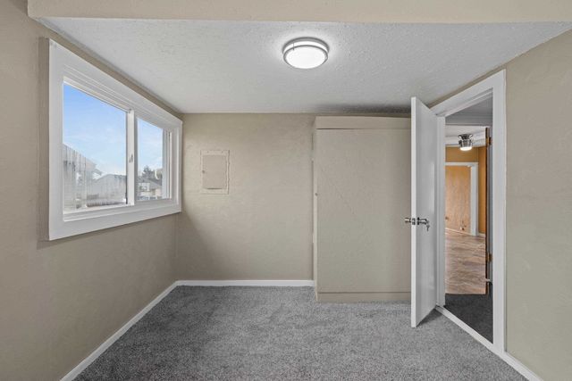 917 E Longfellow Ave, Spokane, WA 99208