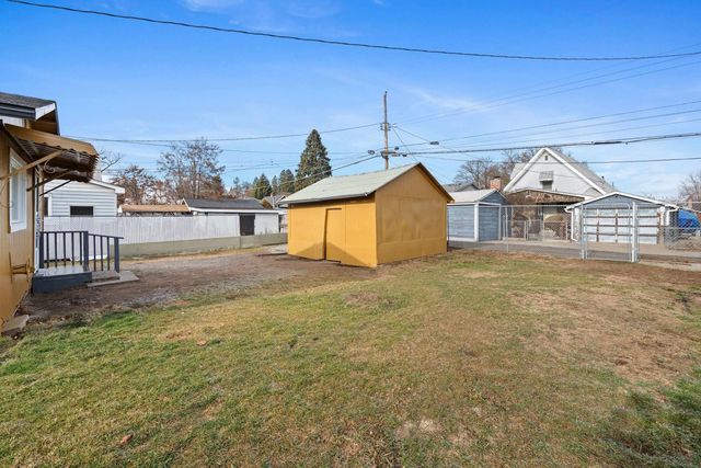 917 E Longfellow Ave, Spokane, WA 99208