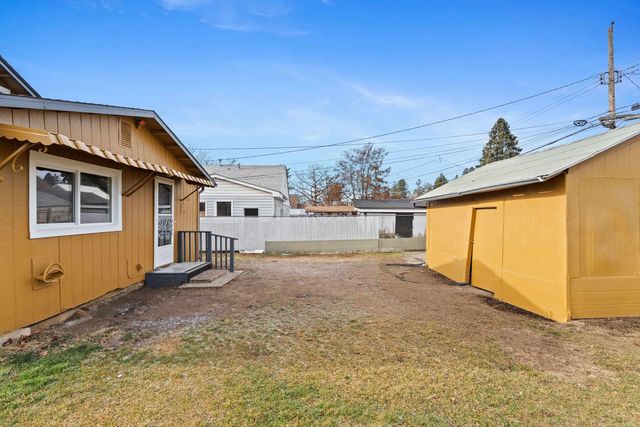 917 E Longfellow Ave, Spokane, WA 99208