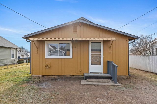 917 E Longfellow Ave, Spokane, WA 99208