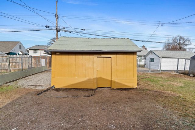 917 E Longfellow Ave, Spokane, WA 99208