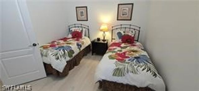 11002 W Vanderbilt DR, Naples, FL 34108