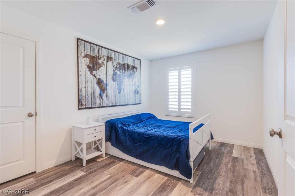 7712 Lush Oasis Avenue, Las Vegas, NV 89113 — photo 2