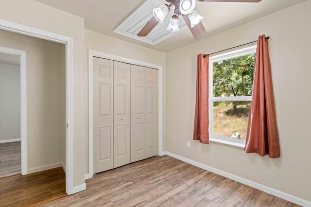 6021 Starkes Grade Rd, Pollock Pines, CA 95726