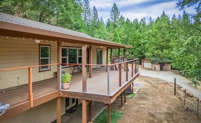 6021 Starkes Grade Rd, Pollock Pines, CA 95726
