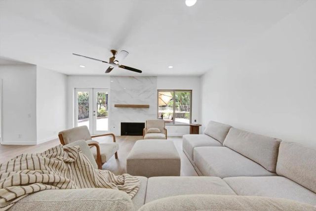 5850 Menorca Drive, San Diego, CA 92124