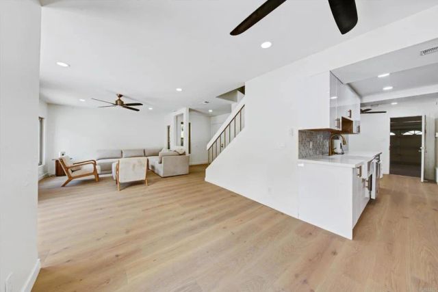 5850 Menorca Drive, San Diego, CA 92124