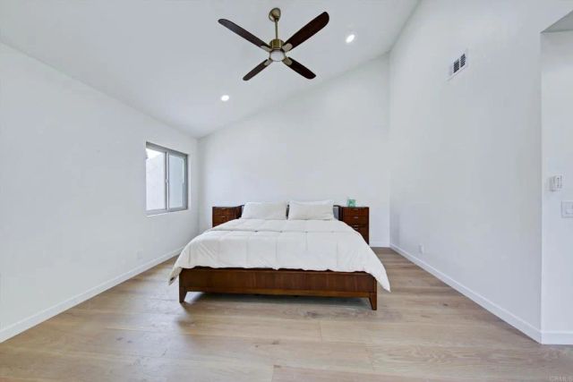 5850 Menorca Drive, San Diego, CA 92124