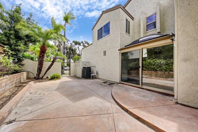 5850 Menorca Drive, San Diego, CA 92124