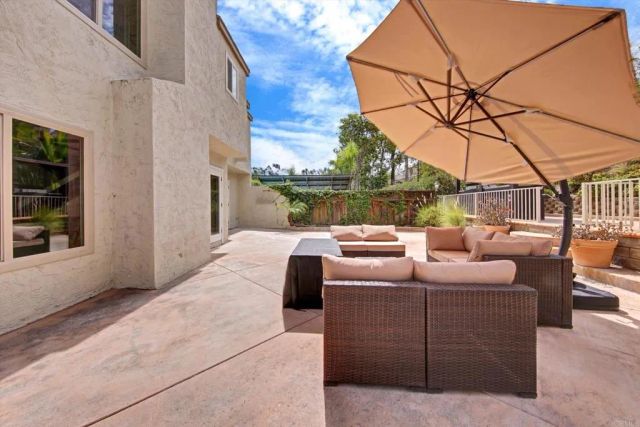 5850 Menorca Drive, San Diego, CA 92124