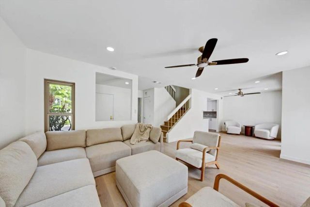 5850 Menorca Drive, San Diego, CA 92124