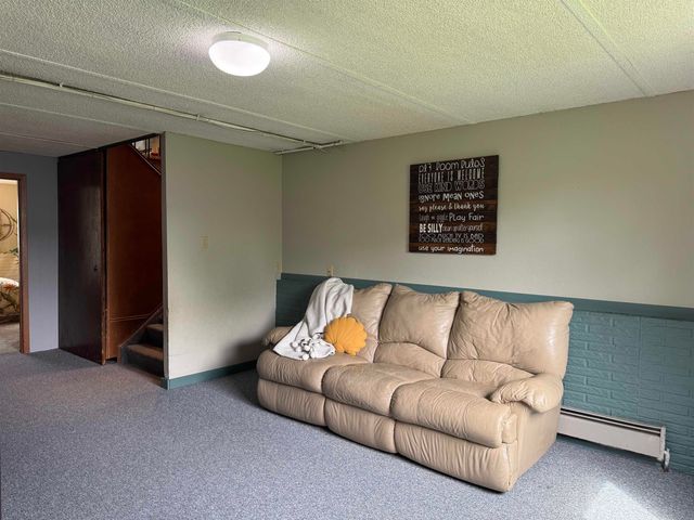 401 Sunny Lane Street, Denver, IA 50622