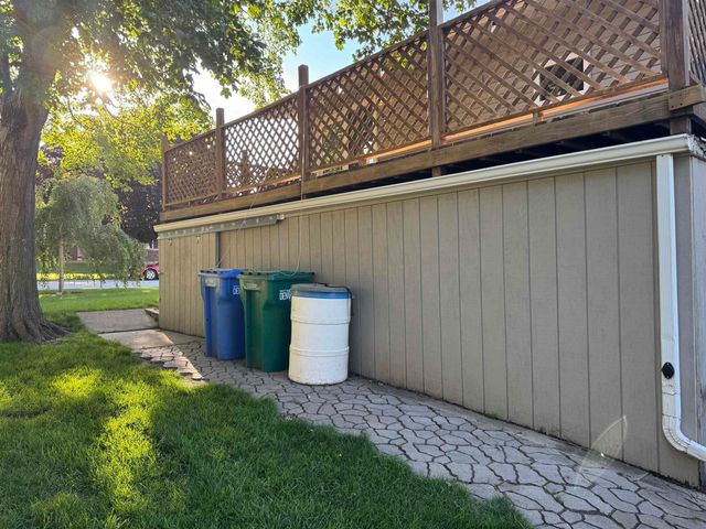 401 Sunny Lane Street, Denver, IA 50622