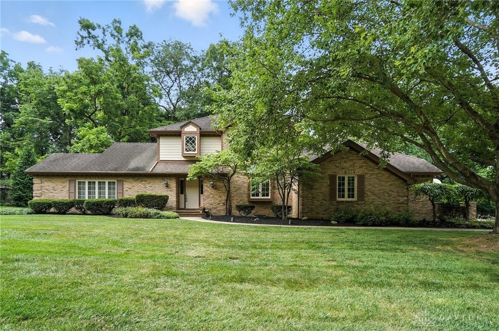516 Pauley Woods Circle, Dayton, OH 45429