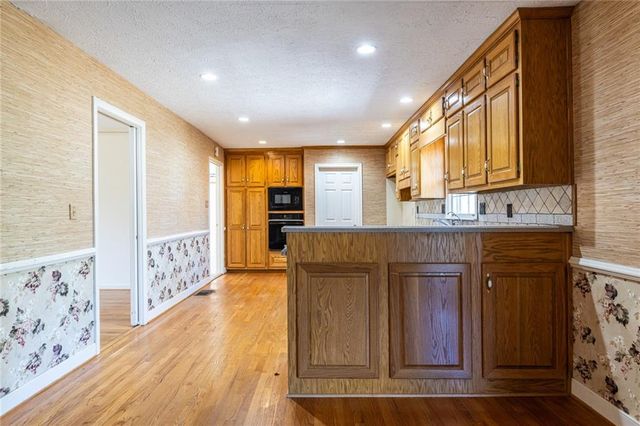 184 Kenvilla Drive, Tucker, GA 30084