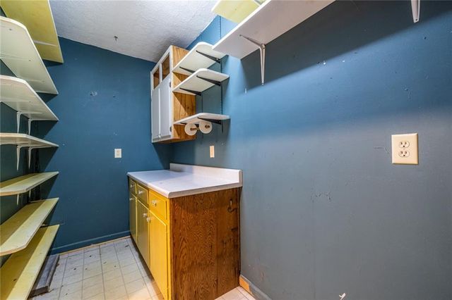 184 Kenvilla Drive, Tucker, GA 30084