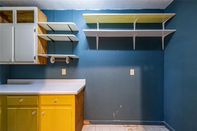 184 Kenvilla Drive, Tucker, GA 30084